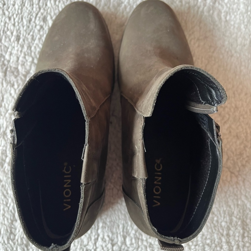 Vionic Women's Ankle Boots - Dark Olive - Picture 3 of 6